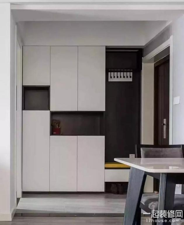 玄关的鞋柜和换鞋凳结合起来,再也不要站着换鞋子了! 玄关的鞋柜和换鞋凳结合起来,再也不要站着换鞋子了!